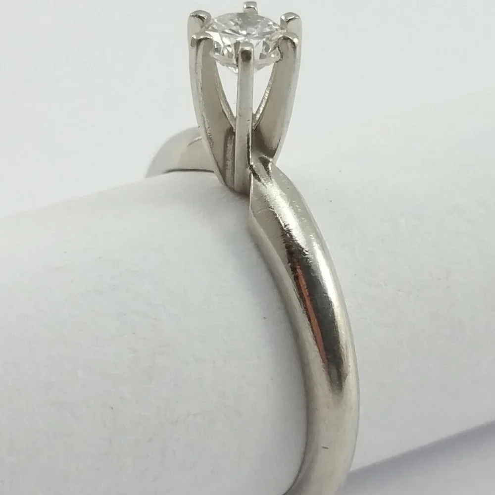 Exquisite IR/PT Solid Platinum Engagement Wedding Ring Band With Diamond